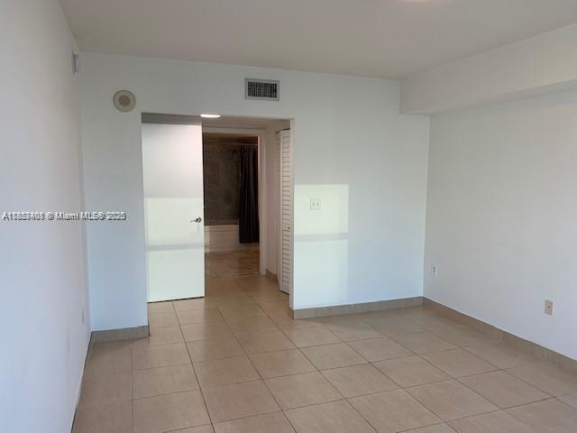 31 SE 5th St #2603, Miami FL 33131