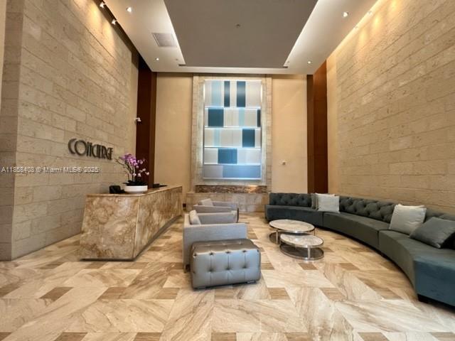 31 SE 5th St #2603, Miami FL 33131
