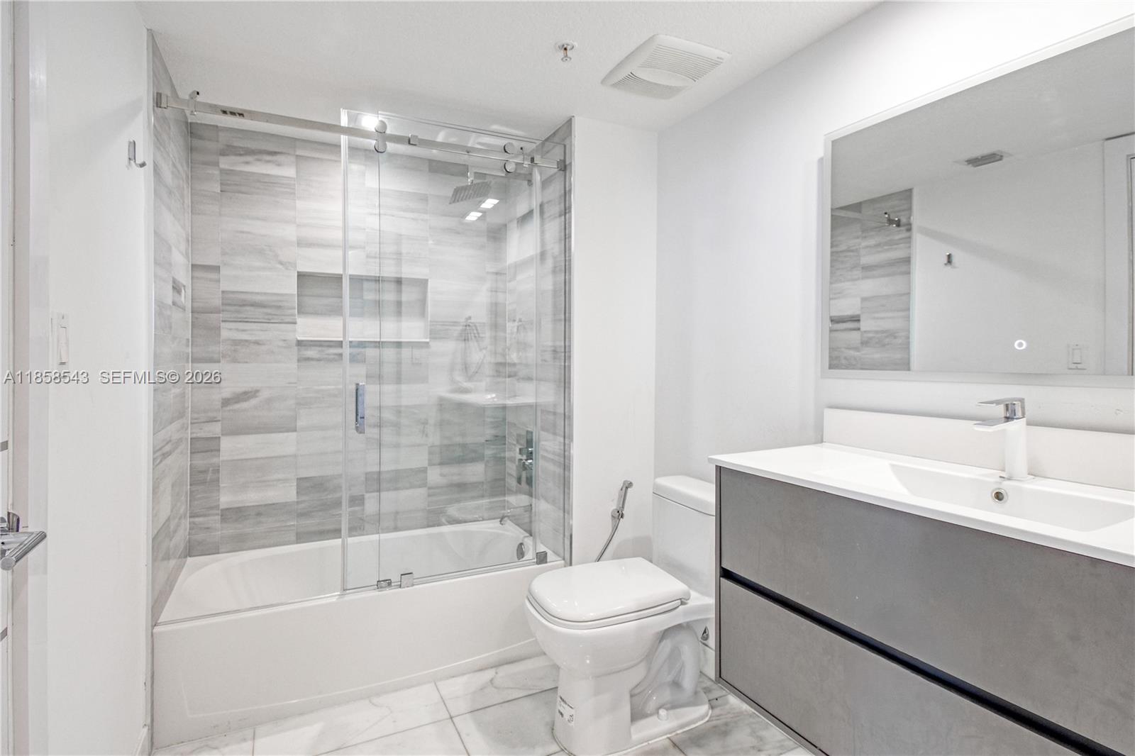 1800 N Bayshore Dr #3501, Miami FL 33132