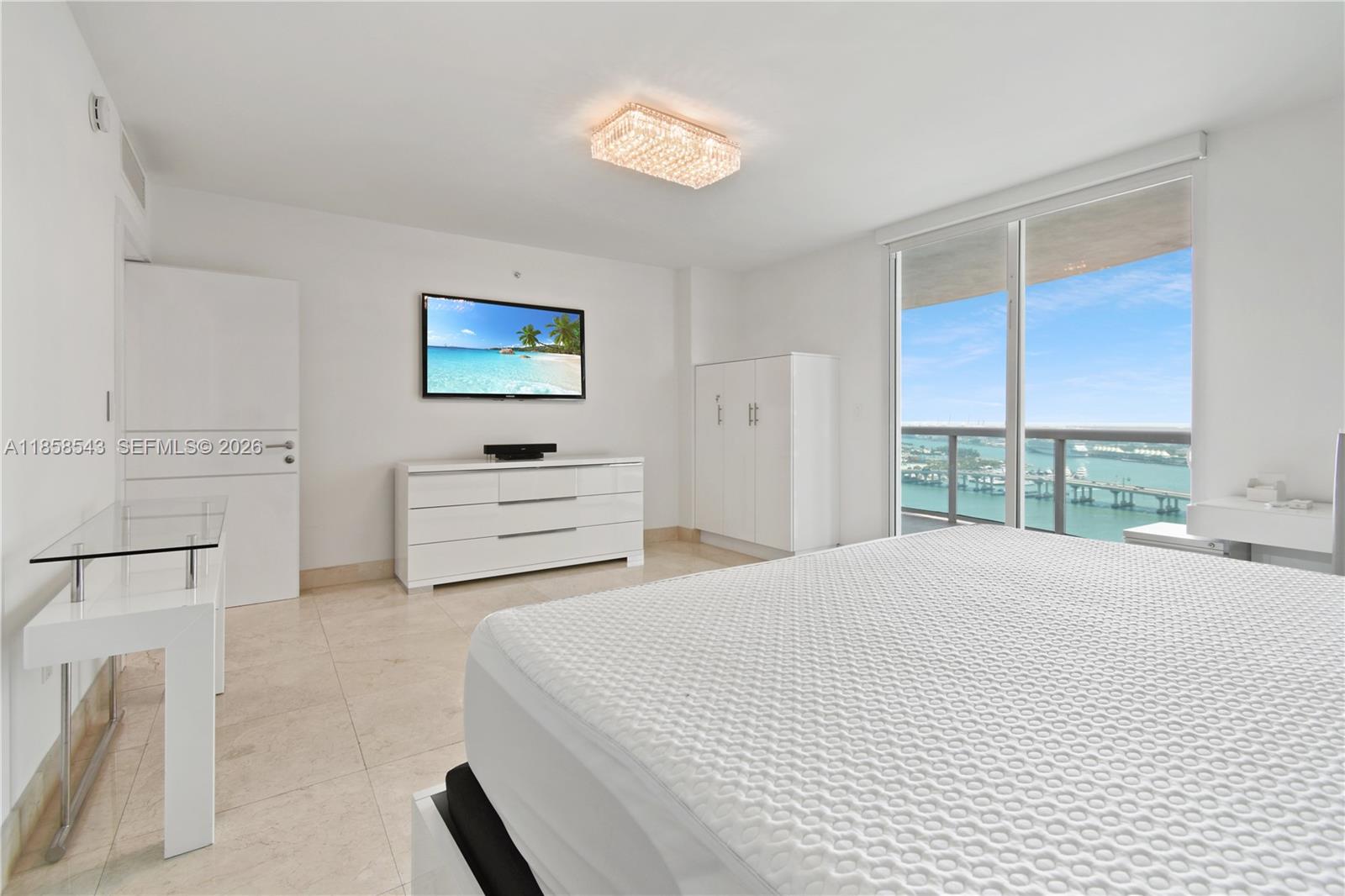 1800 N Bayshore Dr #3501, Miami FL 33132