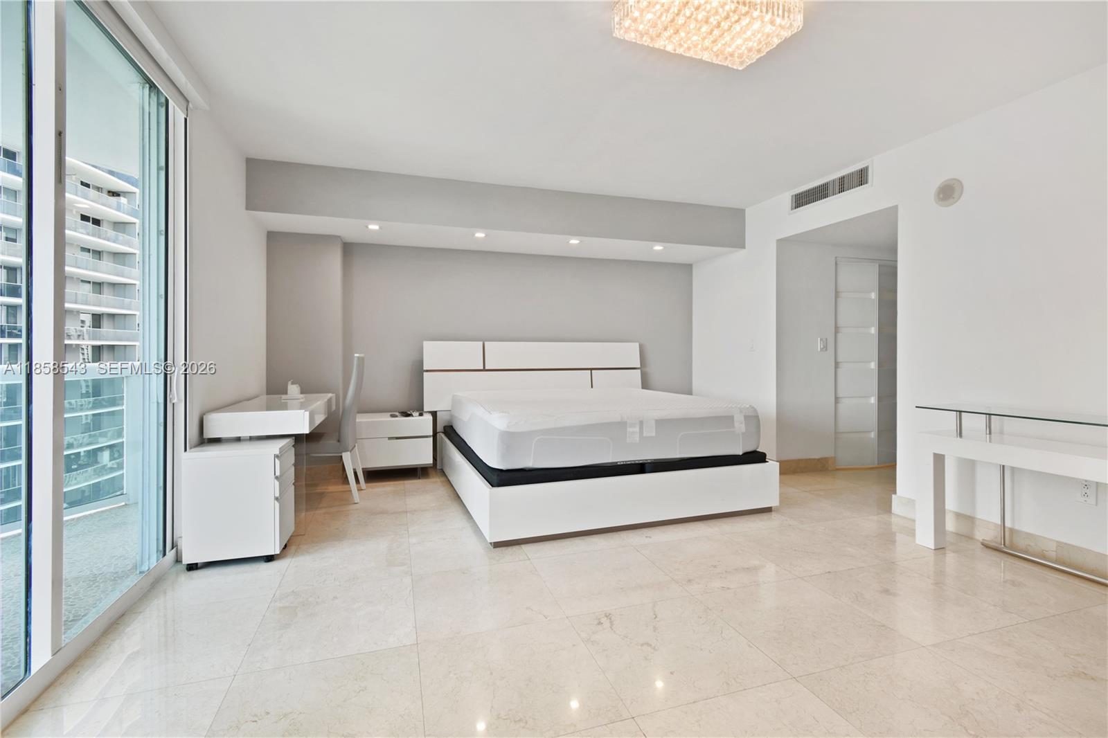 1800 N Bayshore Dr #3501, Miami FL 33132