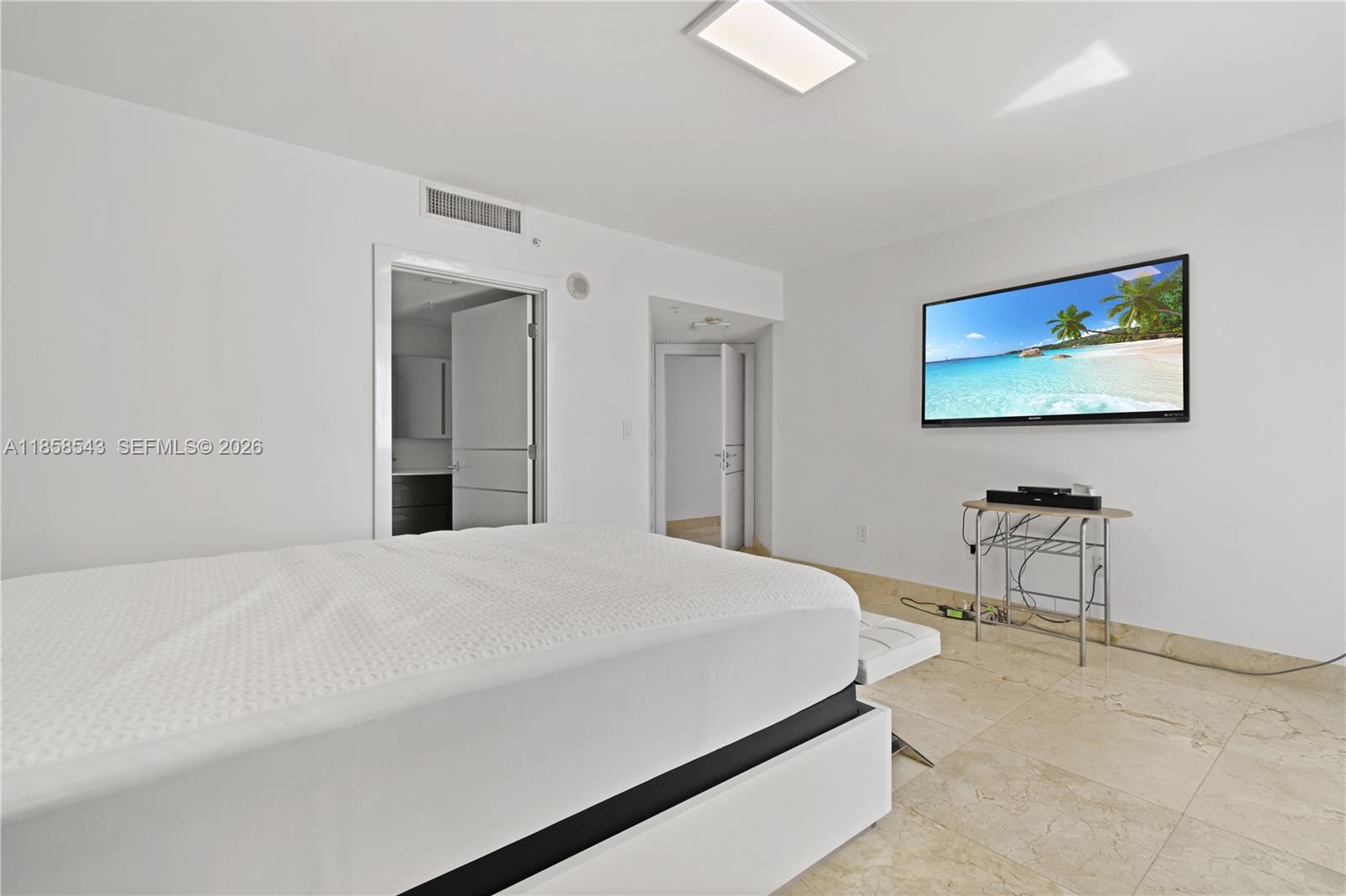 1800 N Bayshore Dr #3501, Miami FL 33132