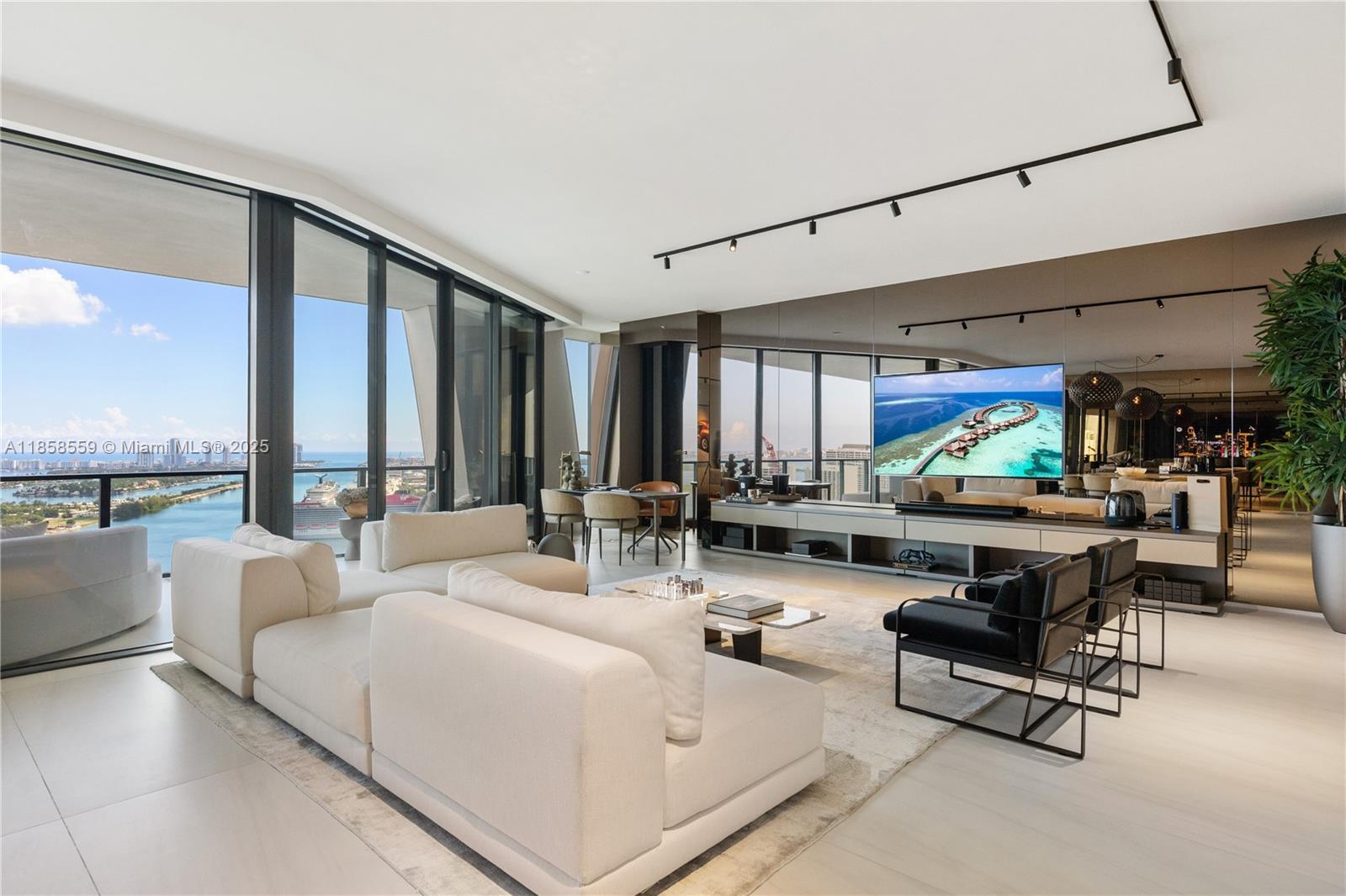 1000 Biscayne Blvd #3502, Miami FL 33132