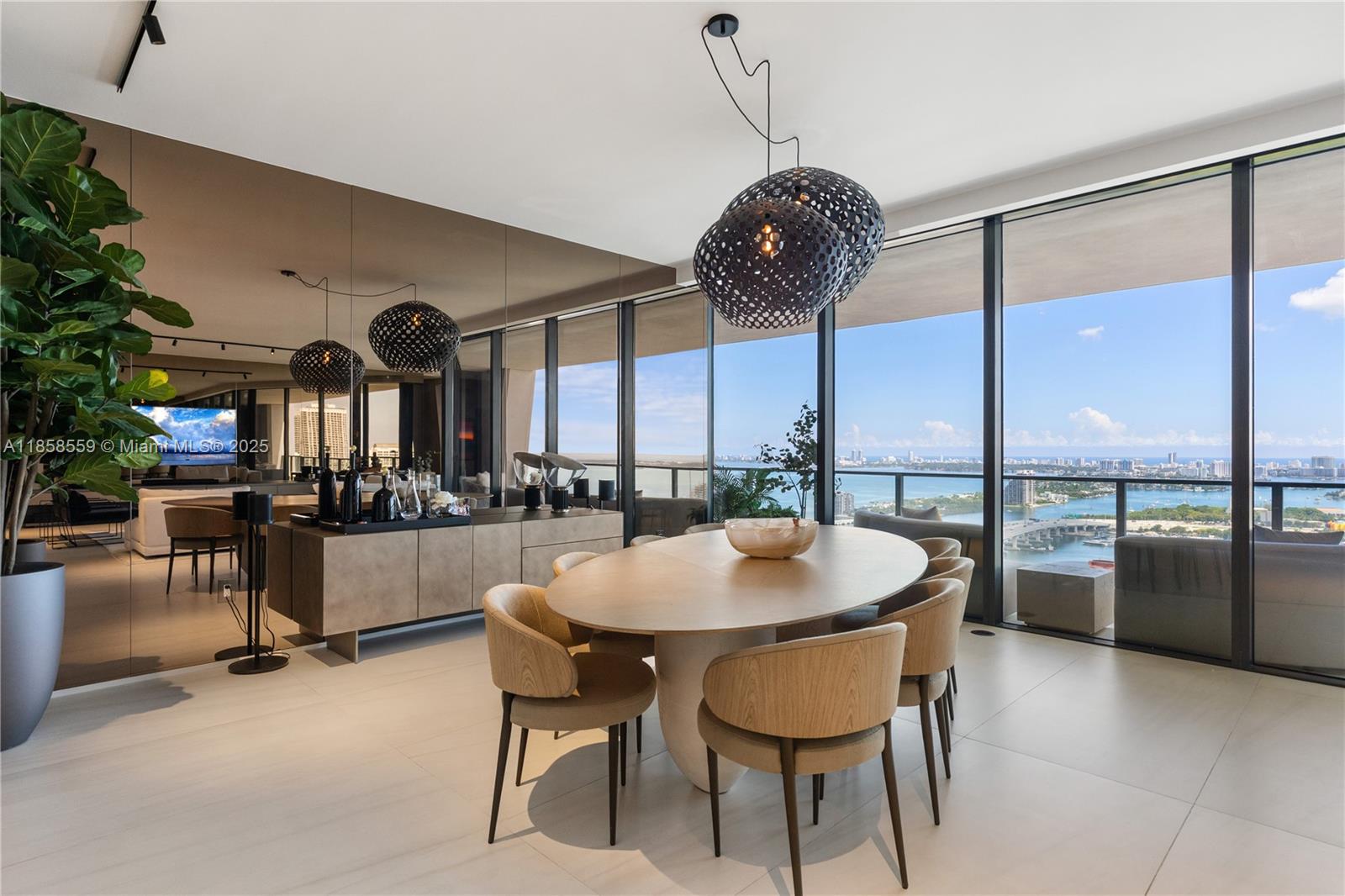 1000 Biscayne Blvd #3502, Miami FL 33132