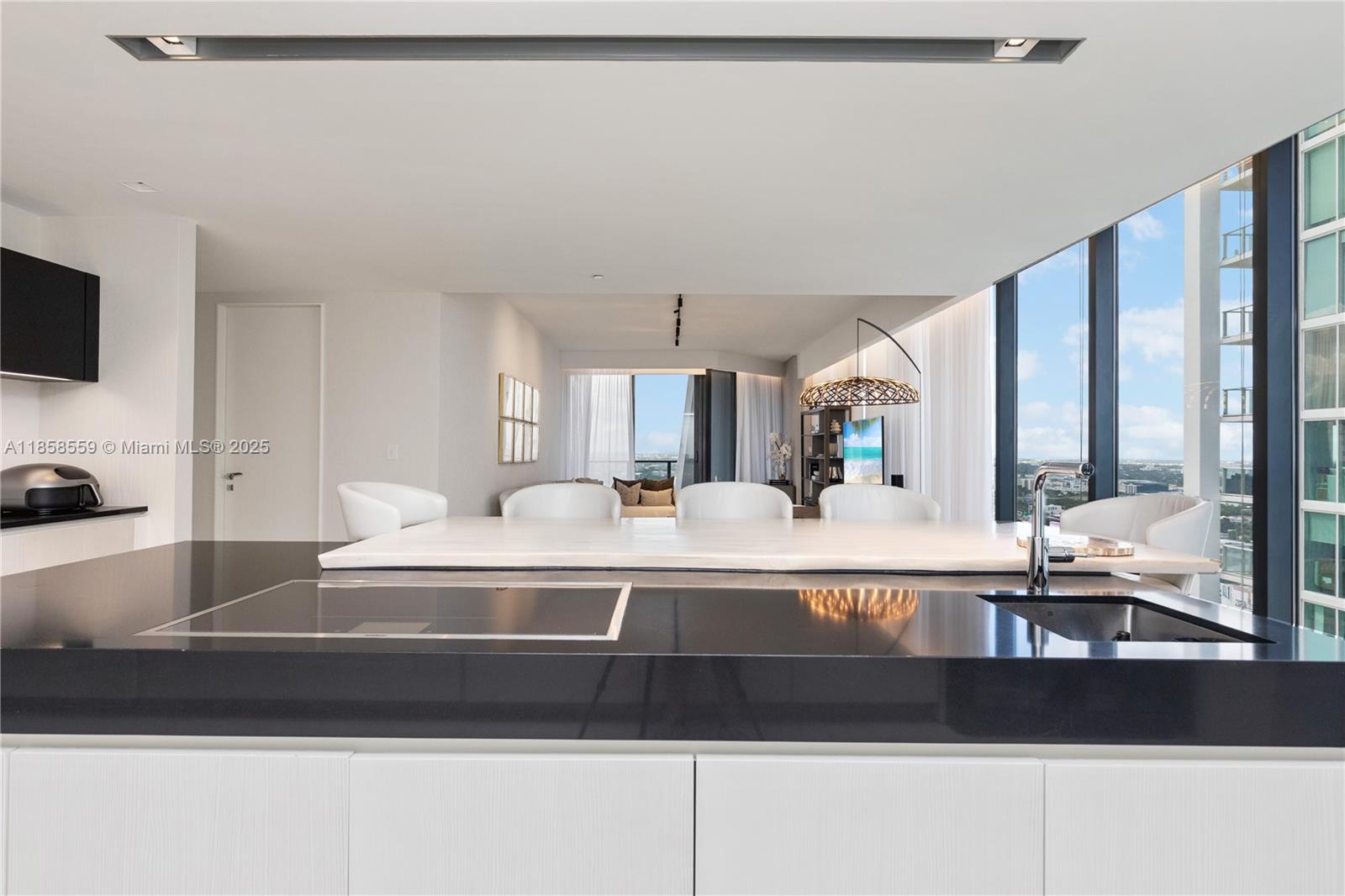 1000 Biscayne Blvd #3502, Miami FL 33132