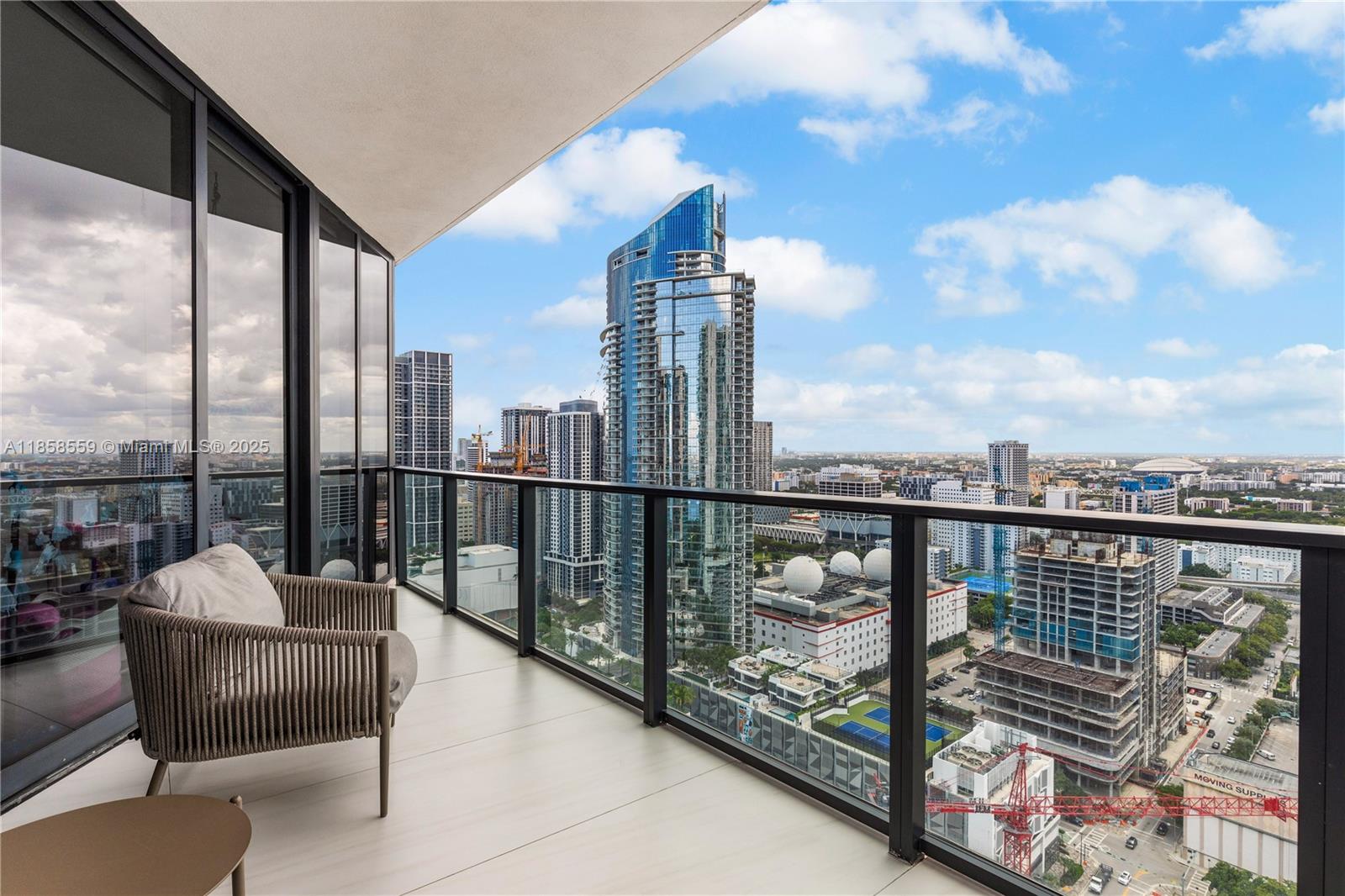 1000 Biscayne Blvd #3502, Miami FL 33132