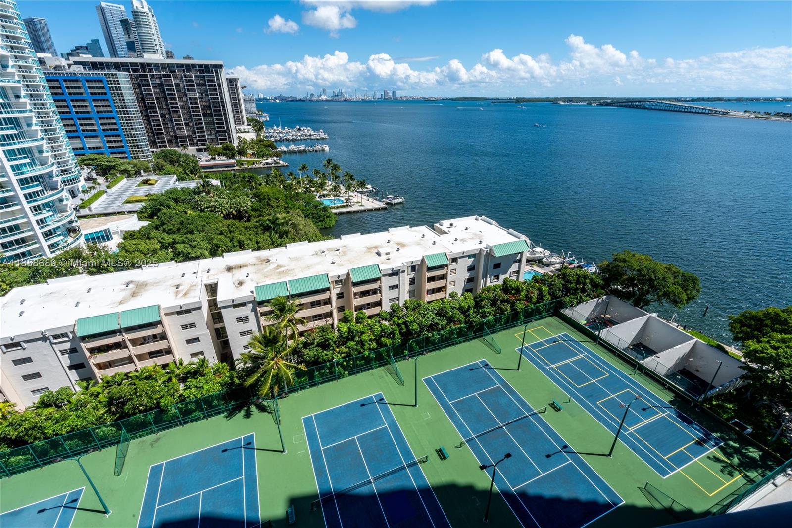 2333 Brickell Ave #1511, Miami FL 33129