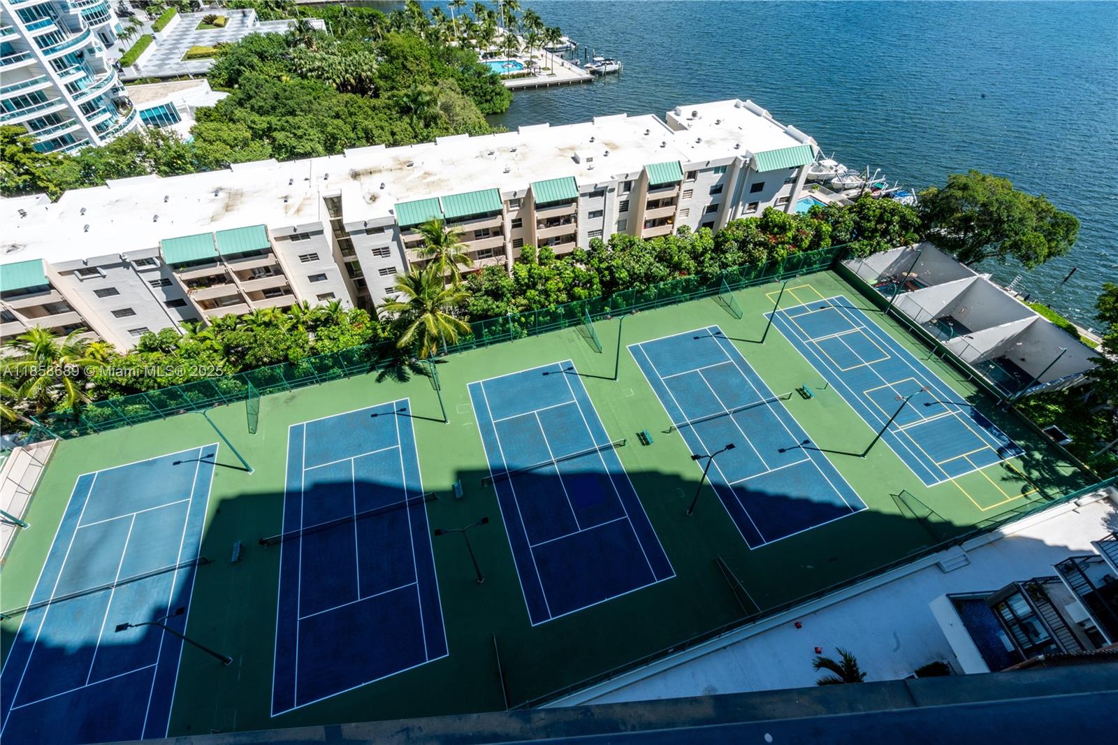 2333 Brickell Ave #1511, Miami FL 33129