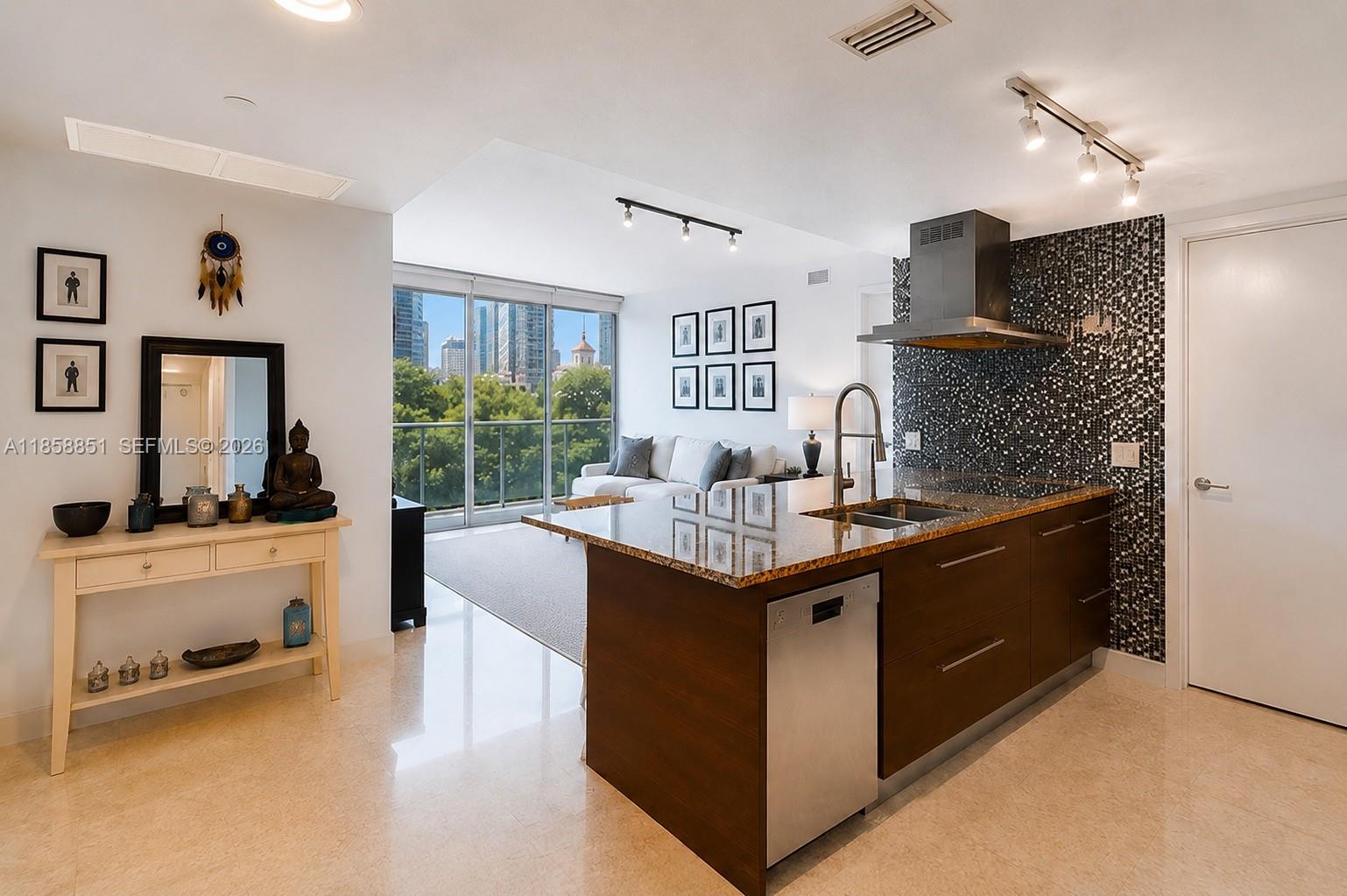 495 Brickell Ave #411, Miami FL 33131