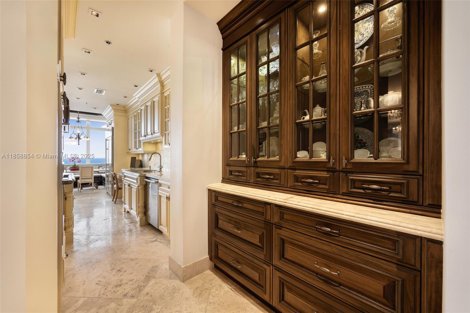 1581 Brickell Ave #T104, Miami FL 33129