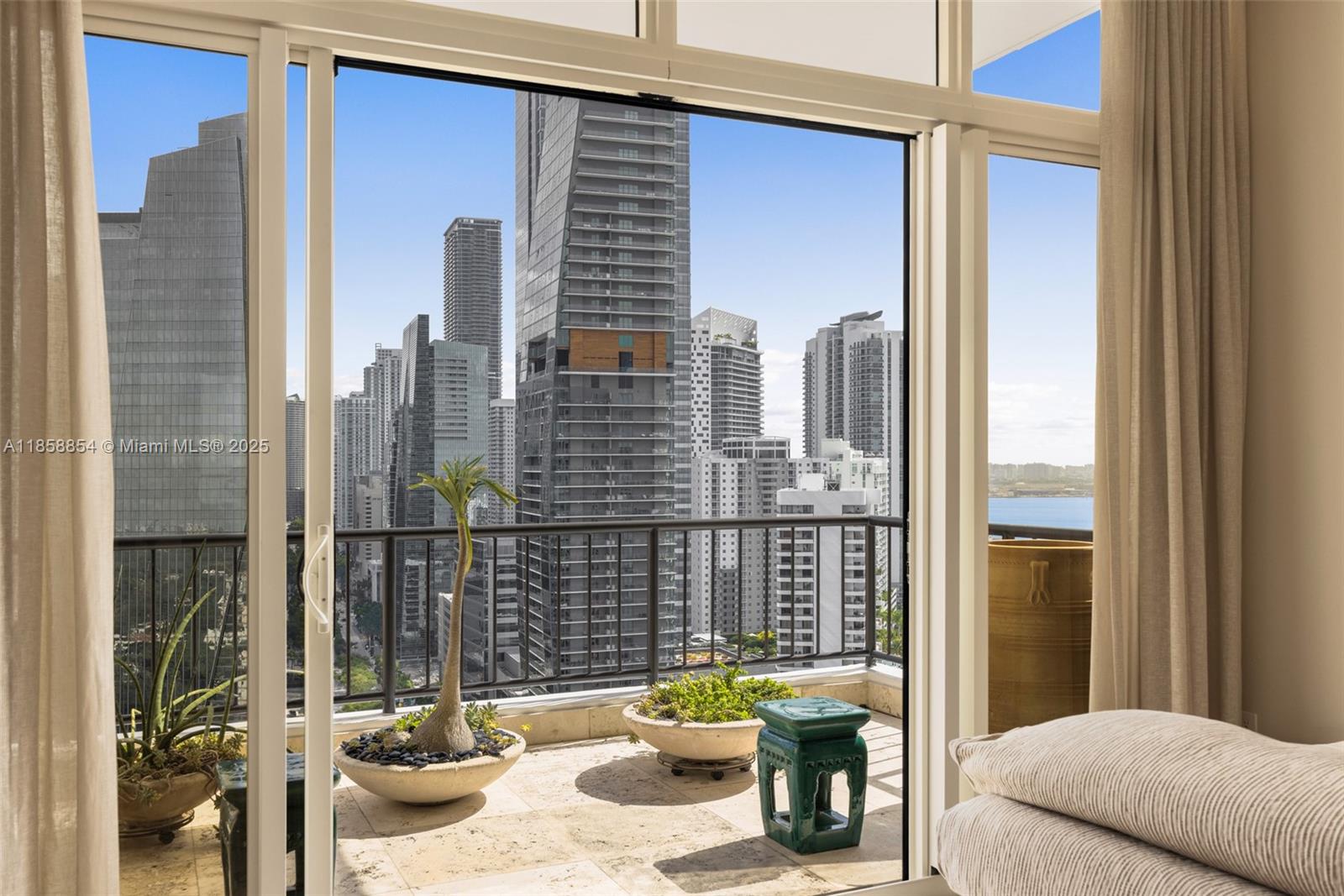 1581 Brickell Ave #T104, Miami FL 33129