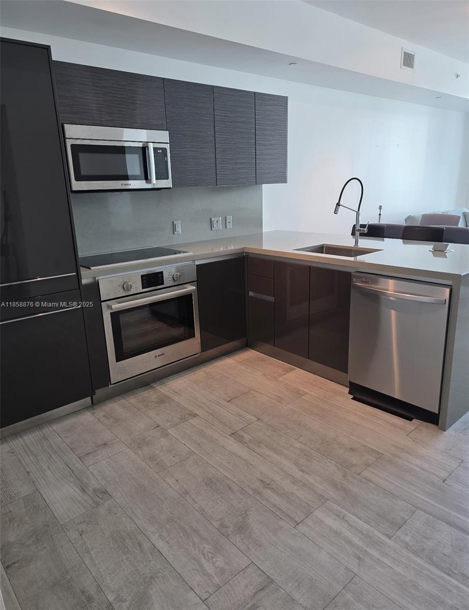 1080 Brickell Ave #2602, Miami FL 33131