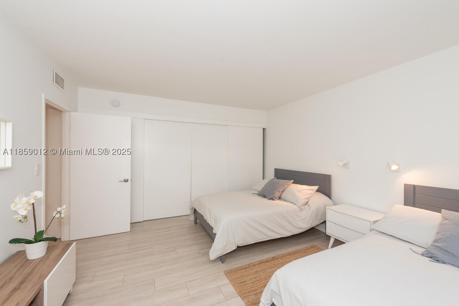 181 Crandon Blvd #306, Key Biscayne FL 33149