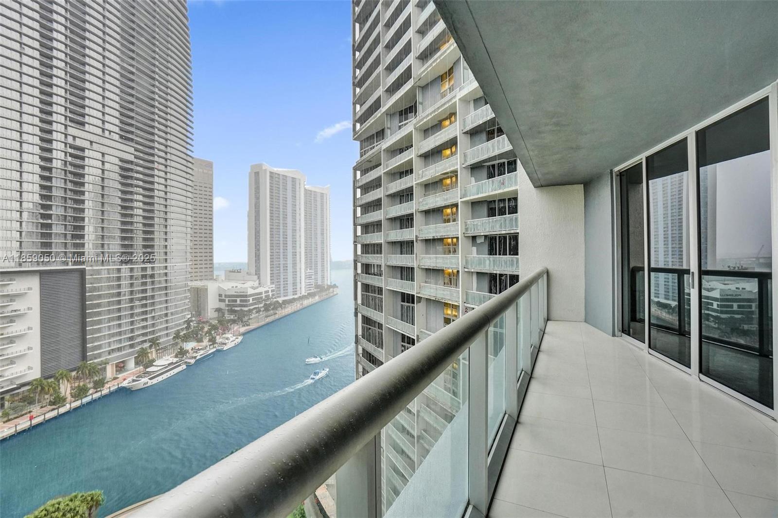 475 Brickell Ave #1714, Miami FL 33131