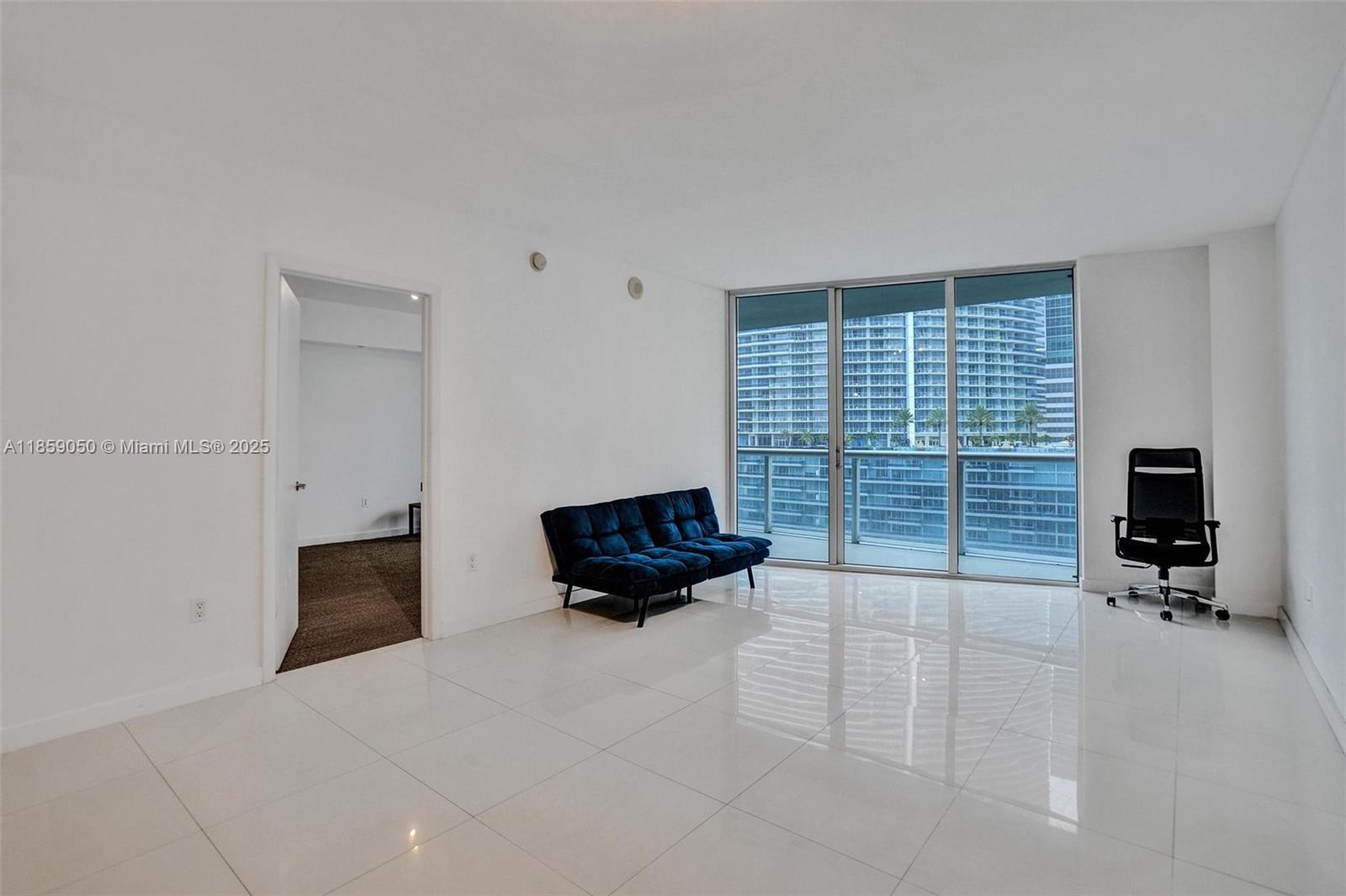 475 Brickell Ave #1714, Miami FL 33131