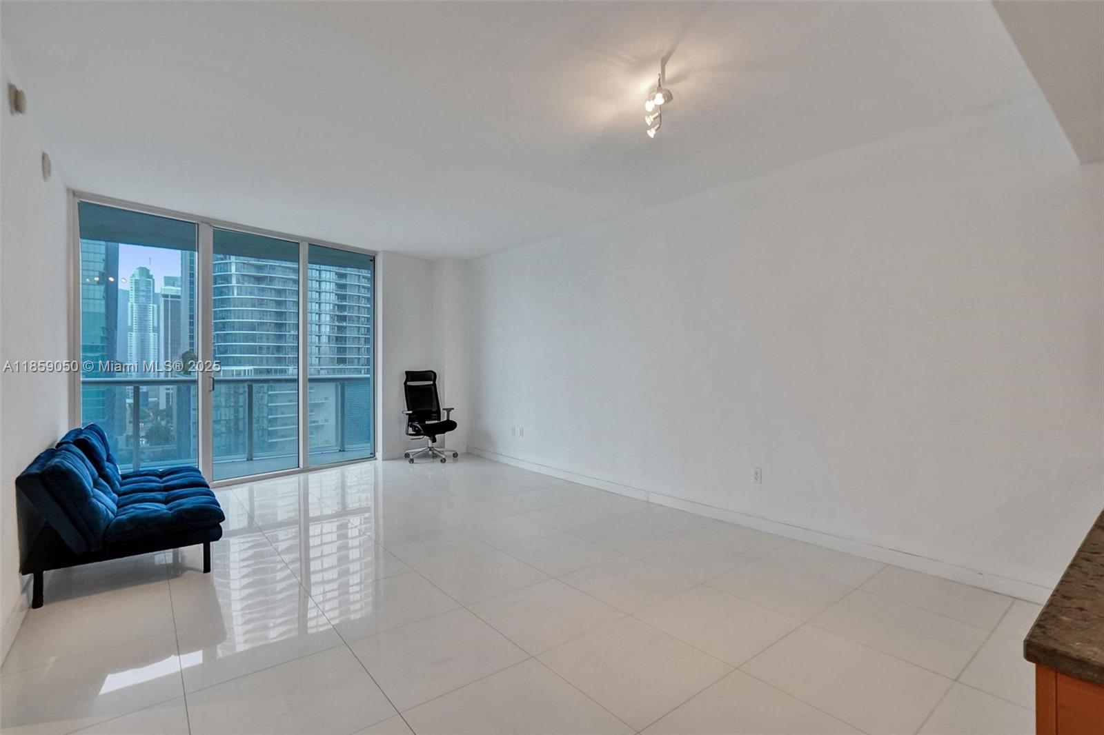 475 Brickell Ave #1714, Miami FL 33131