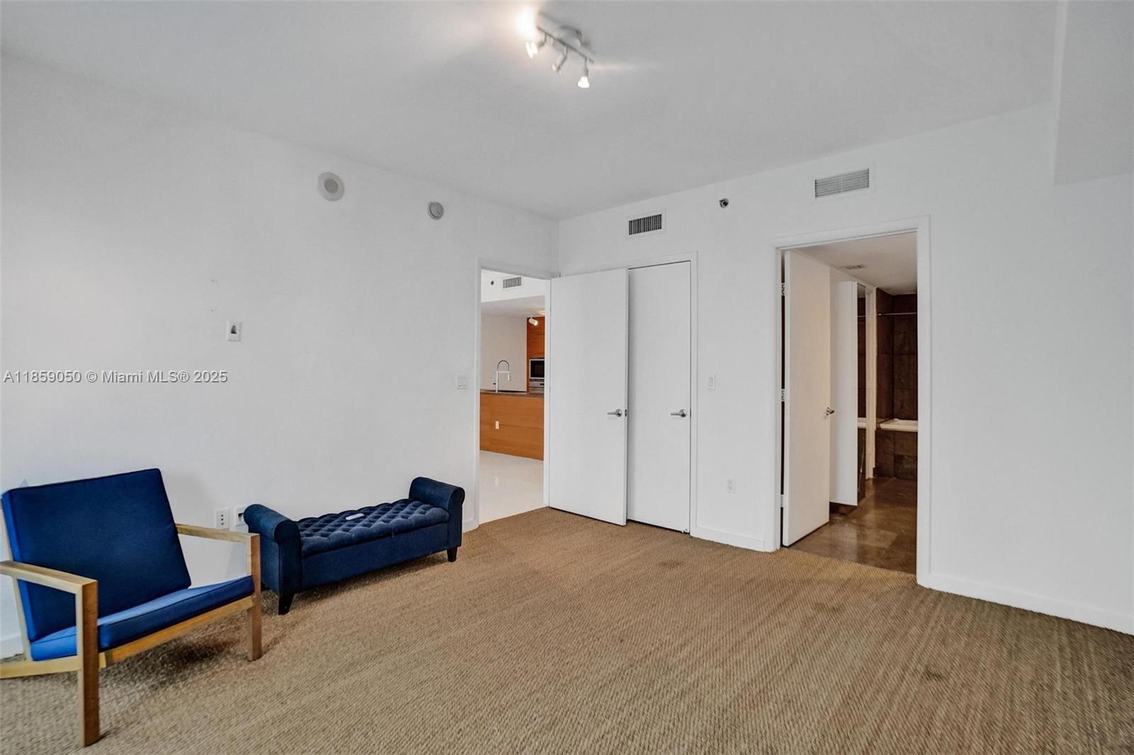 475 Brickell Ave #1714, Miami FL 33131