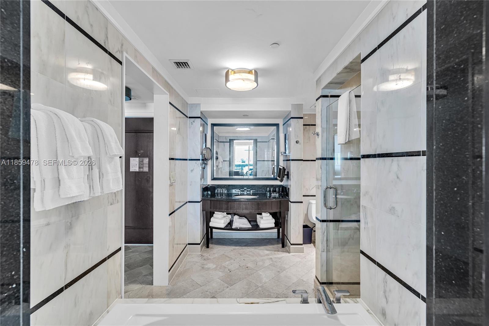 4391 Collins Ave #1706/1707, Miami Beach FL 33140