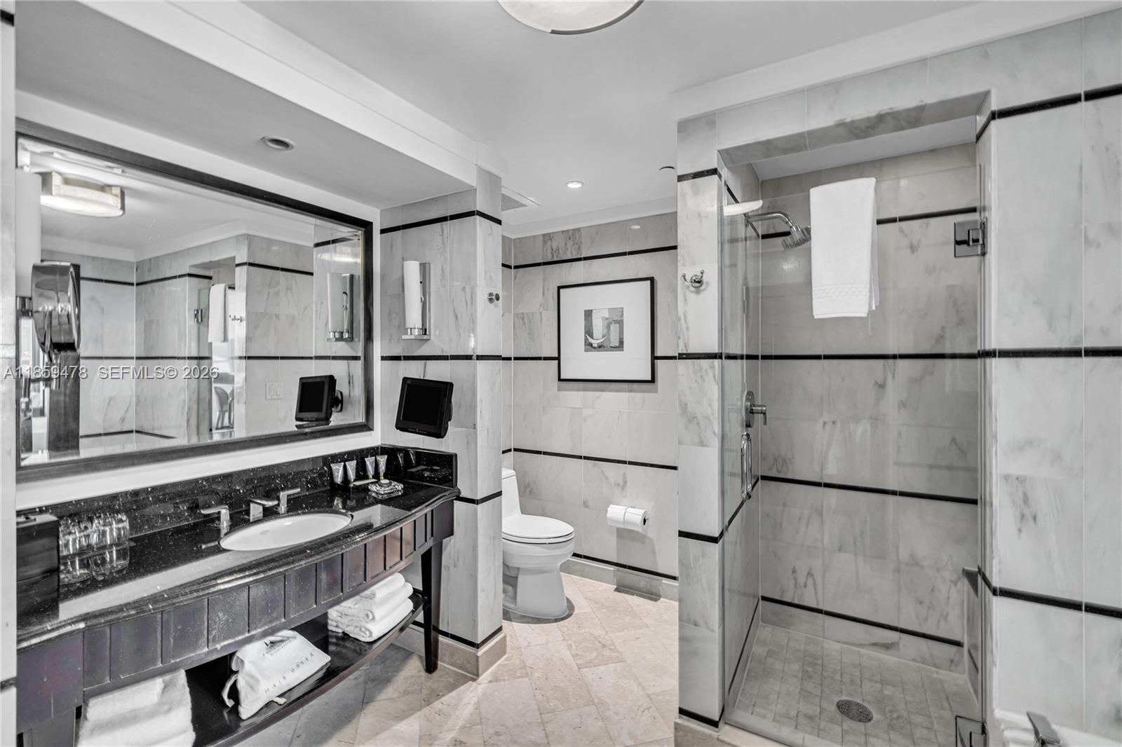 4391 Collins Ave #1706/1707, Miami Beach FL 33140
