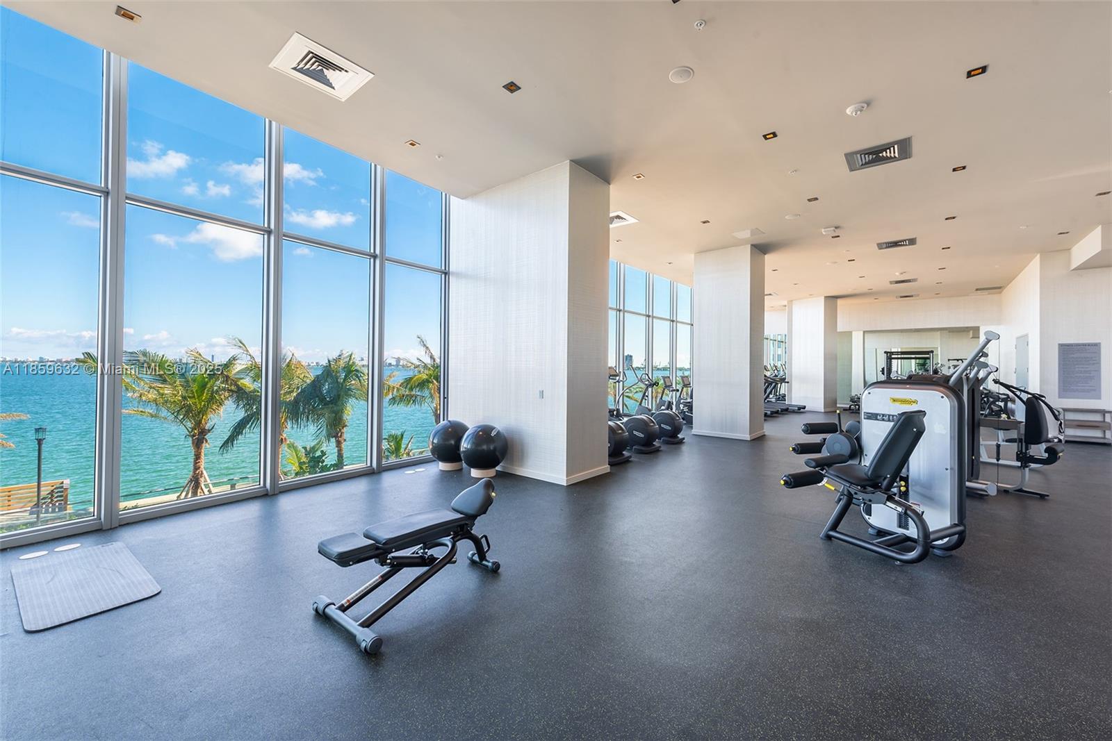 2900 NE 7th Avenue #2303, Miami FL 33137