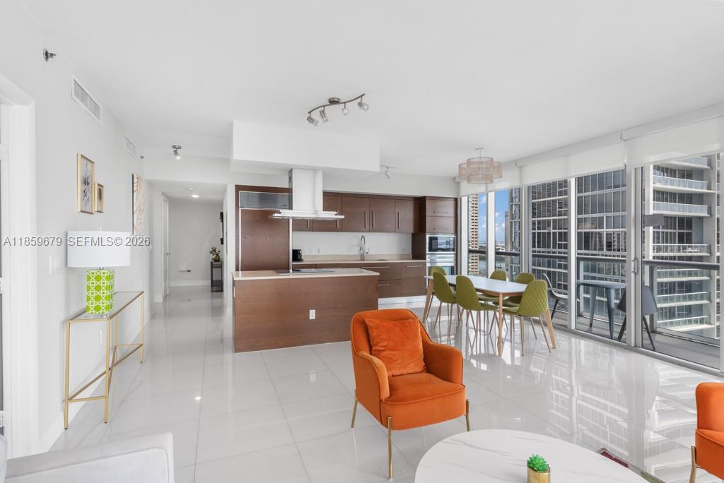 485 Brickell Ave #2210, Miami FL 33131