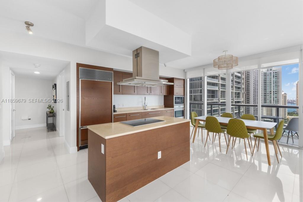 485 Brickell Ave #2210, Miami FL 33131