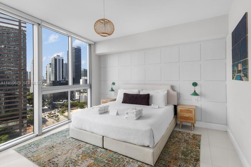 485 Brickell Ave #2210, Miami FL 33131
