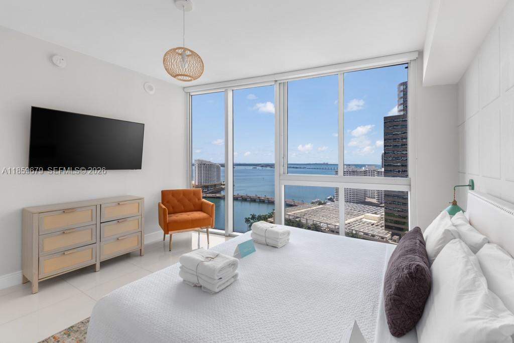 485 Brickell Ave #2210, Miami FL 33131