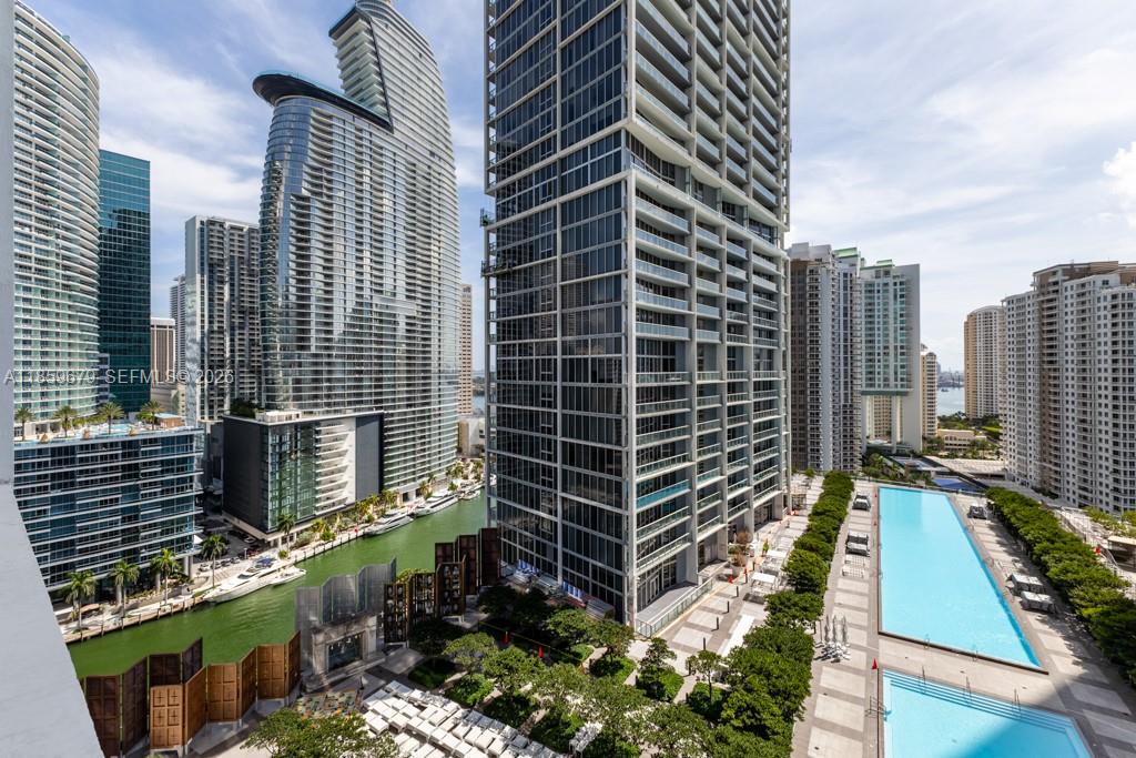 485 Brickell Ave #2210, Miami FL 33131