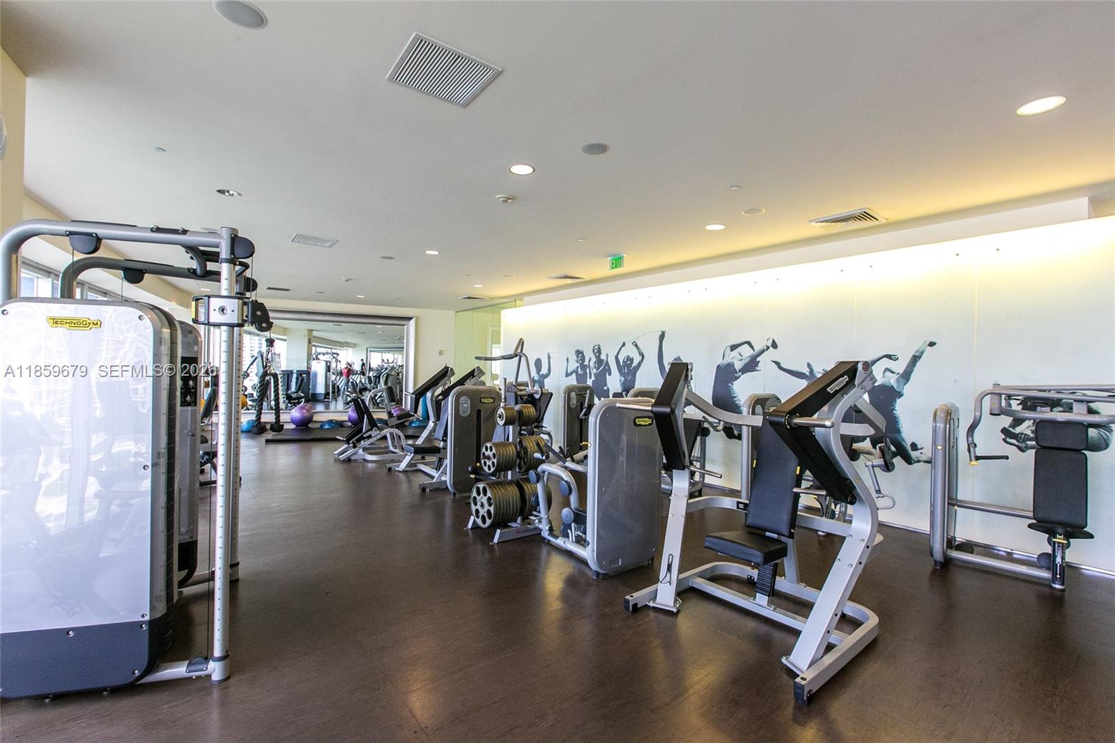 485 Brickell Ave #2210, Miami FL 33131