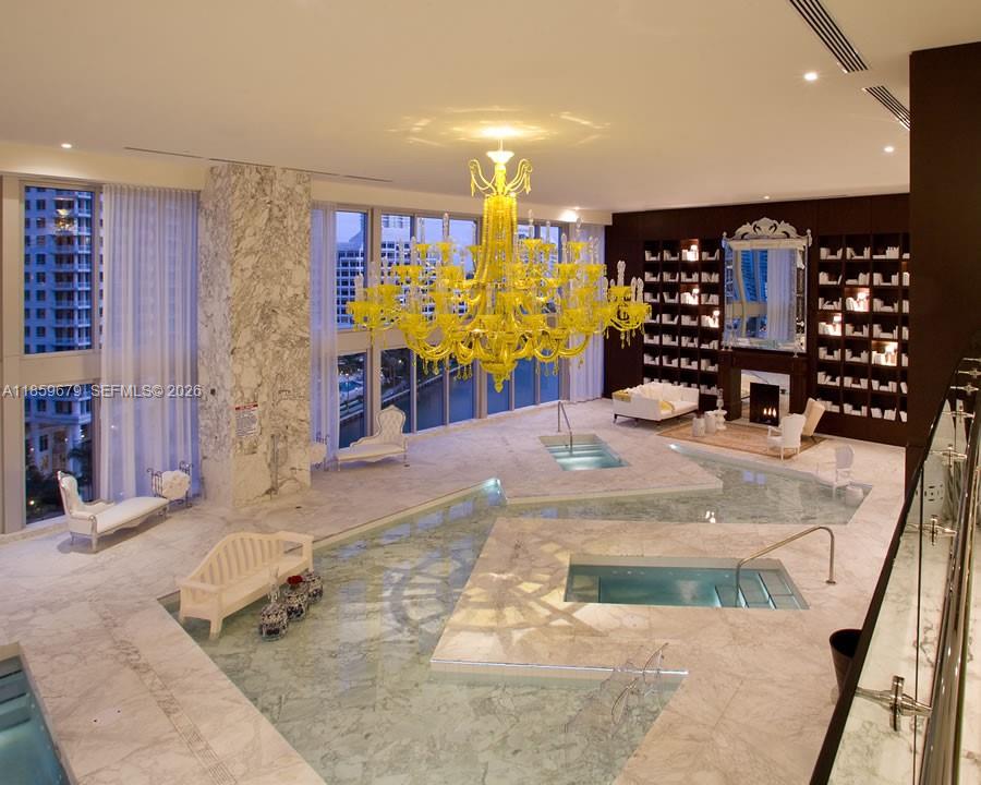 485 Brickell Ave #2210, Miami FL 33131