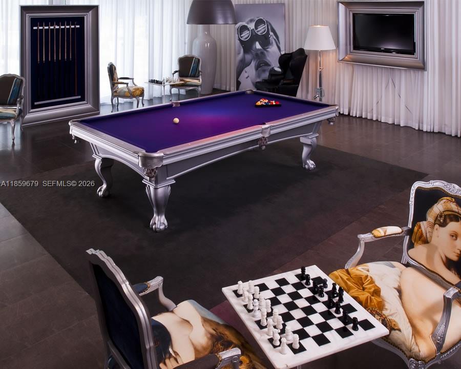 485 Brickell Ave #2210, Miami FL 33131
