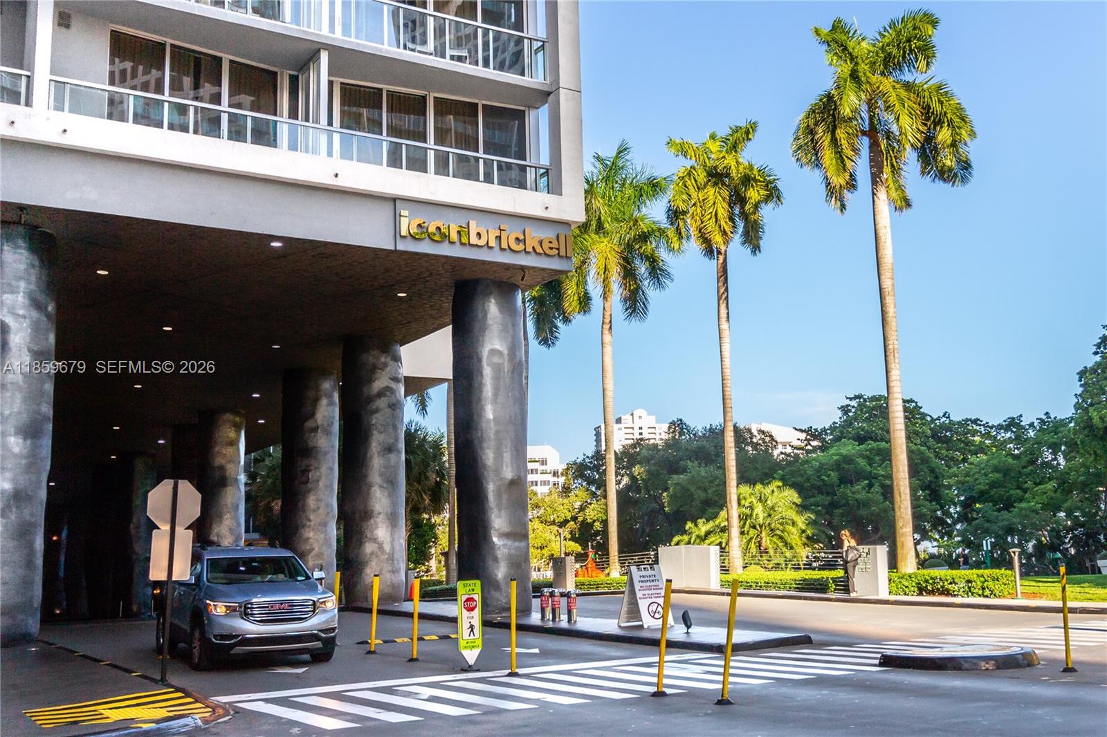 485 Brickell Ave #2210, Miami FL 33131