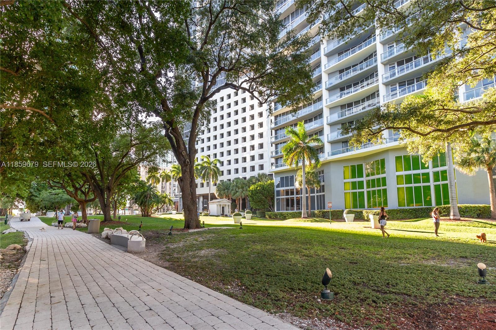 485 Brickell Ave #2210, Miami FL 33131