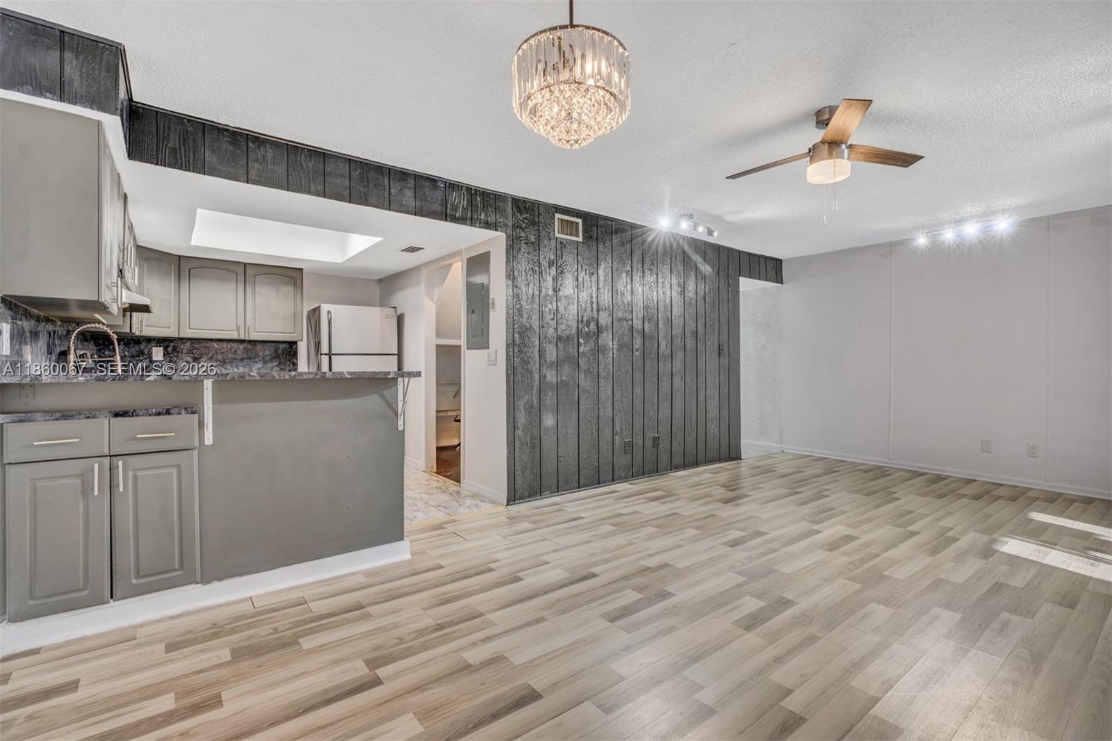 94 Pleasant Hill Ln, Tamarac FL 33319