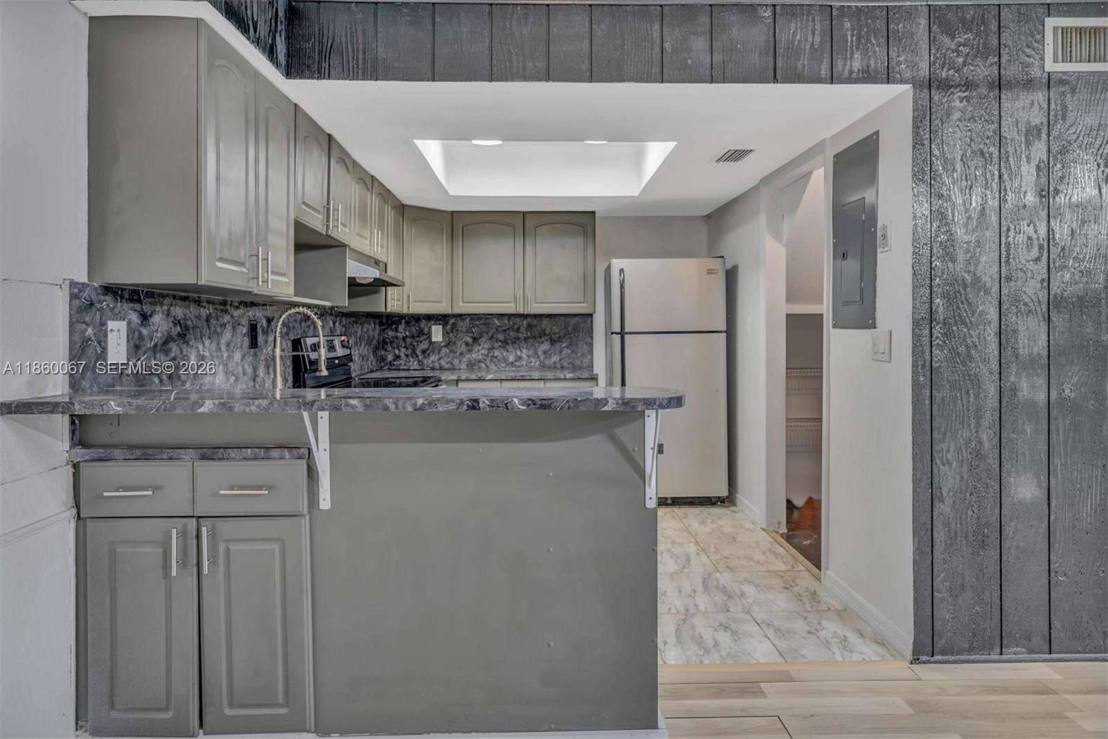 94 Pleasant Hill Ln, Tamarac FL 33319