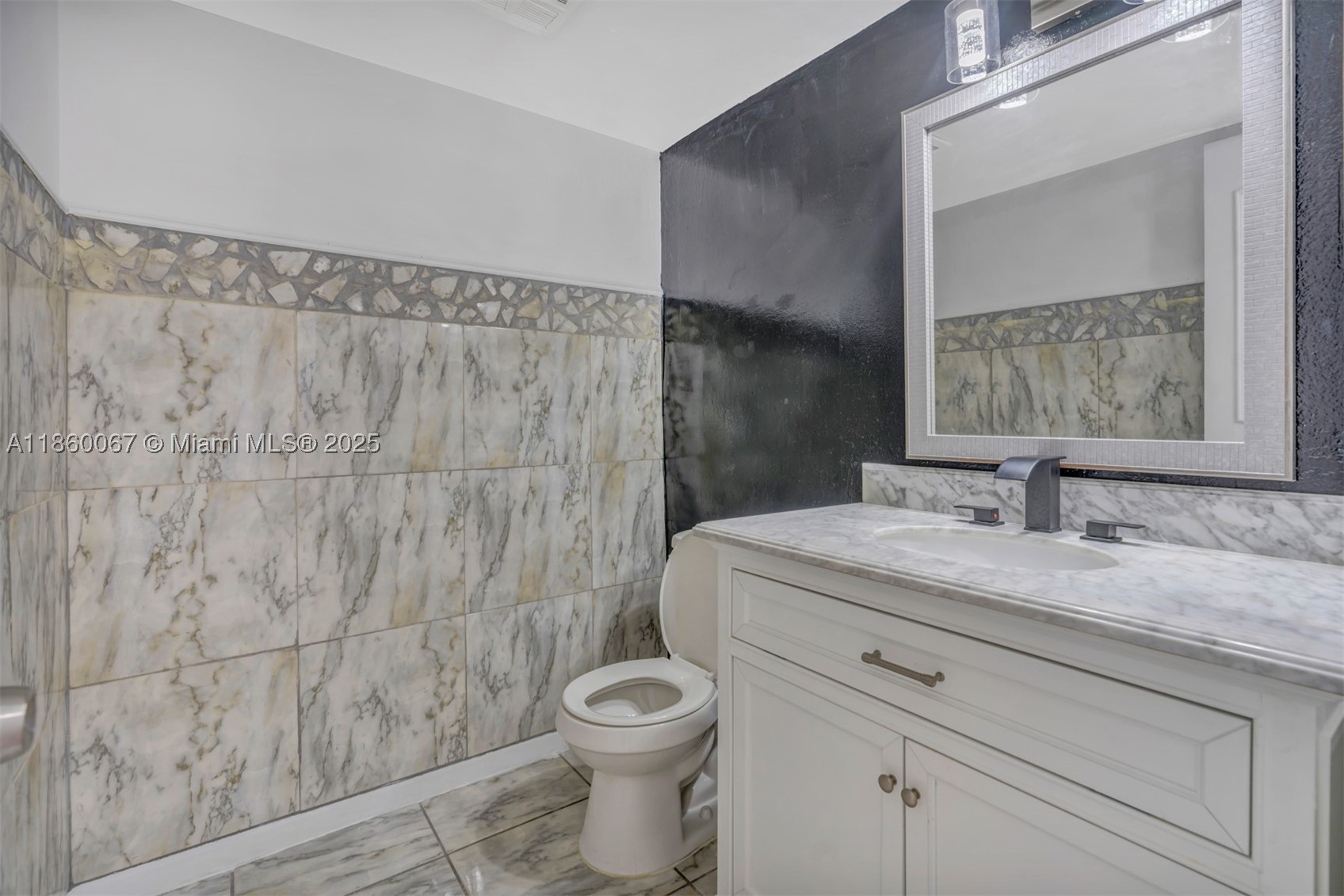 94 Pleasant Hill Ln, Tamarac FL 33319