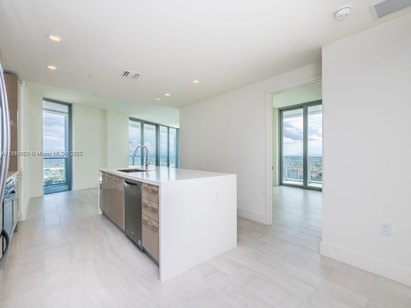 2000 Metropica Way #2509, Sunrise FL 33323