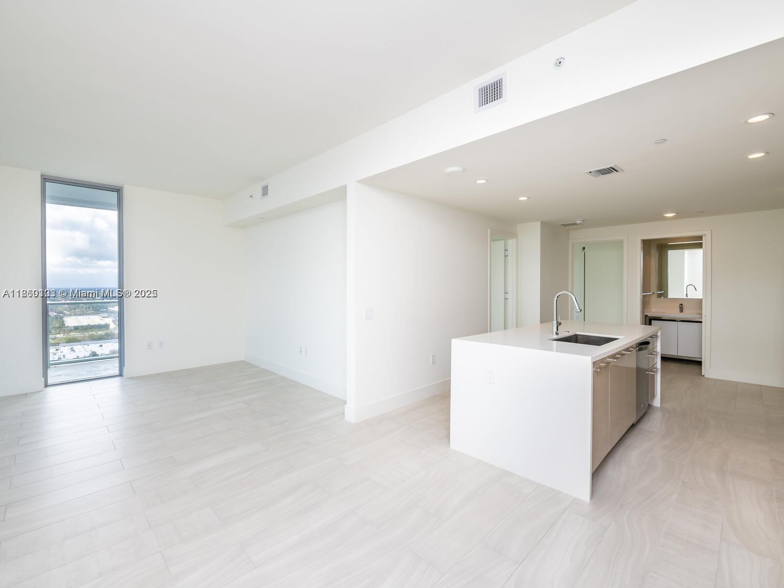 2000 Metropica Way #2509, Sunrise FL 33323