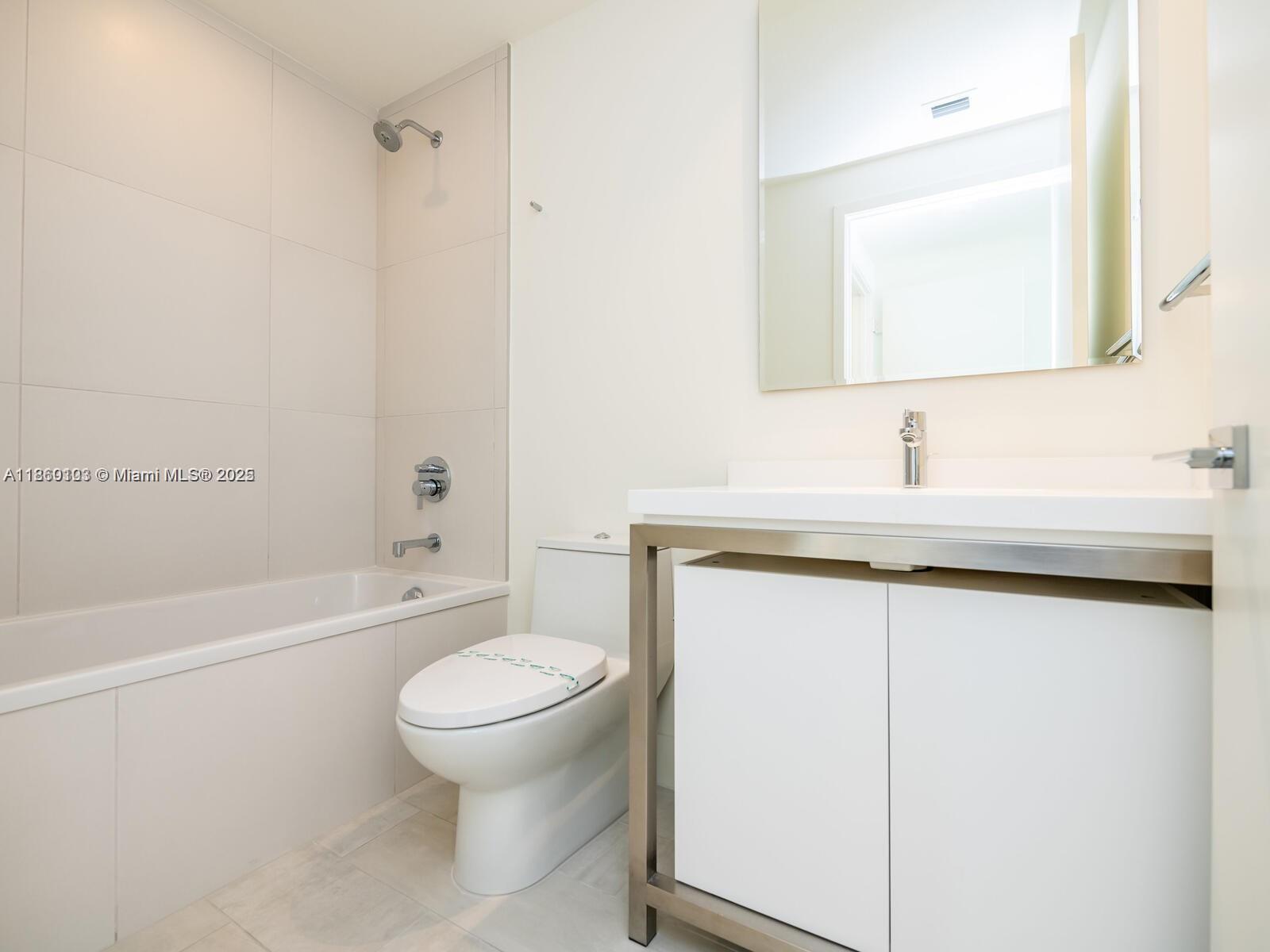 2000 Metropica Way #2509, Sunrise FL 33323