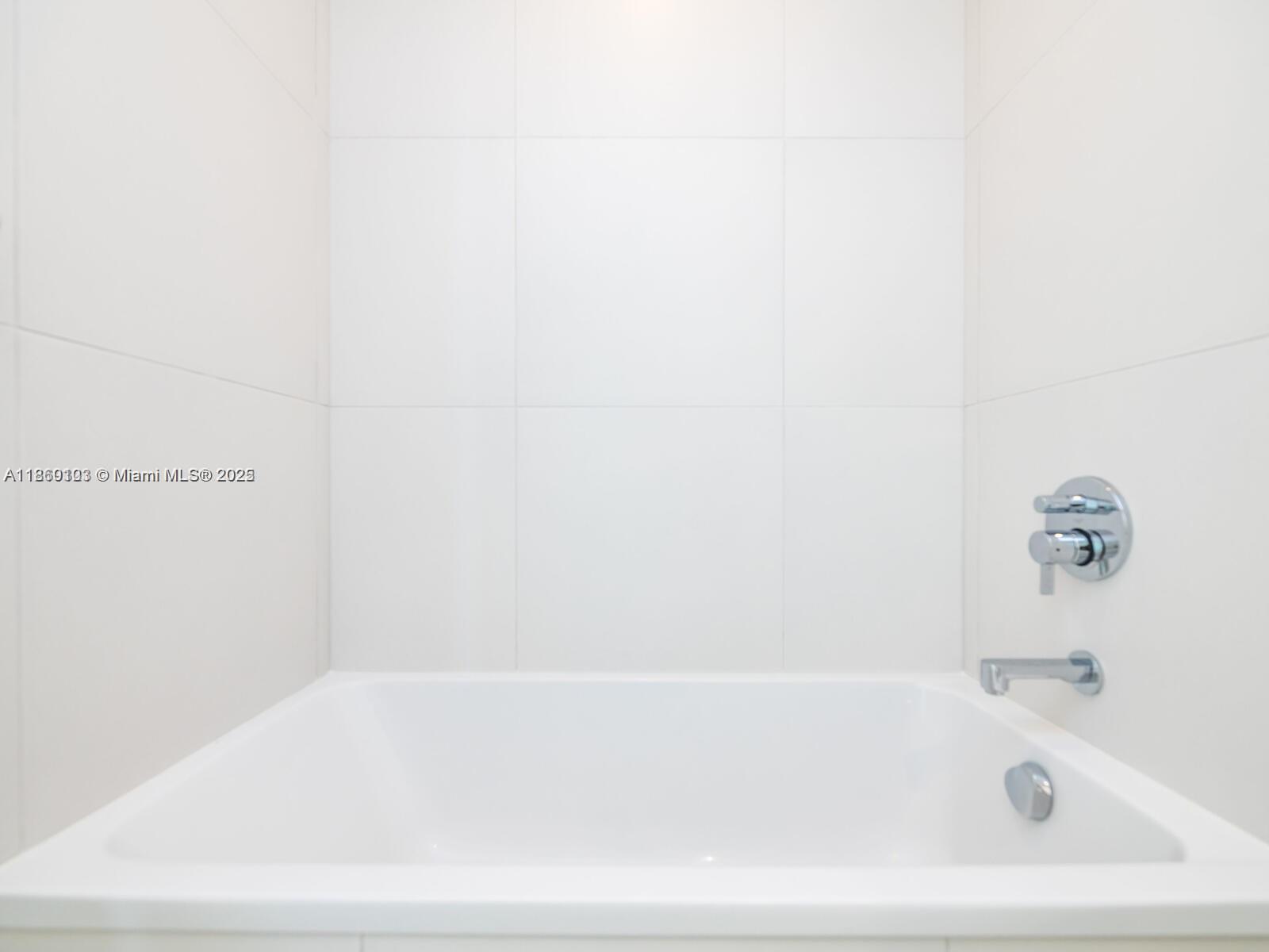 2000 Metropica Way #2509, Sunrise FL 33323