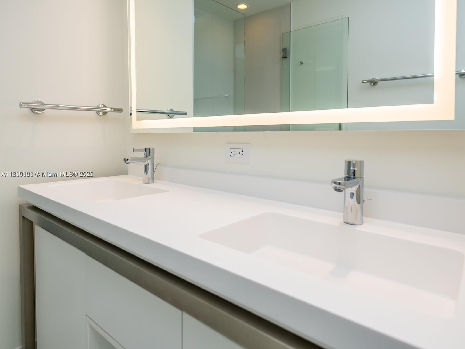 2000 Metropica Way #2509, Sunrise FL 33323