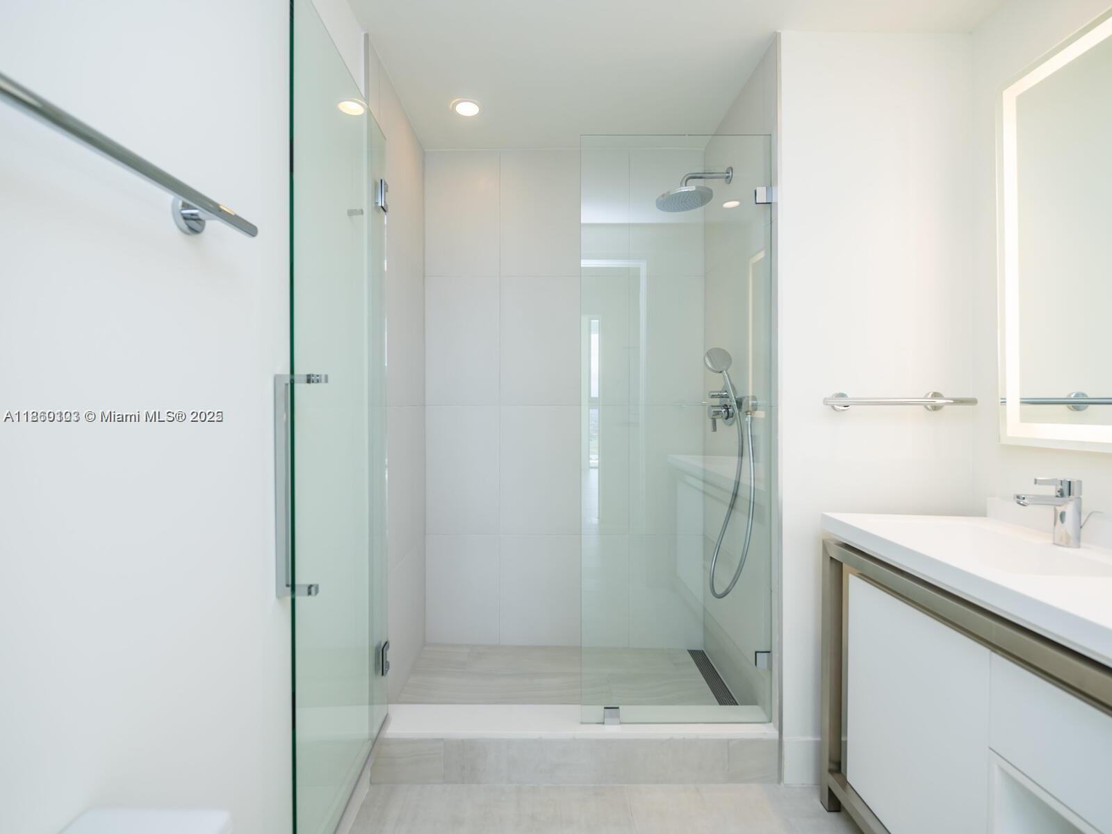 2000 Metropica Way #2509, Sunrise FL 33323