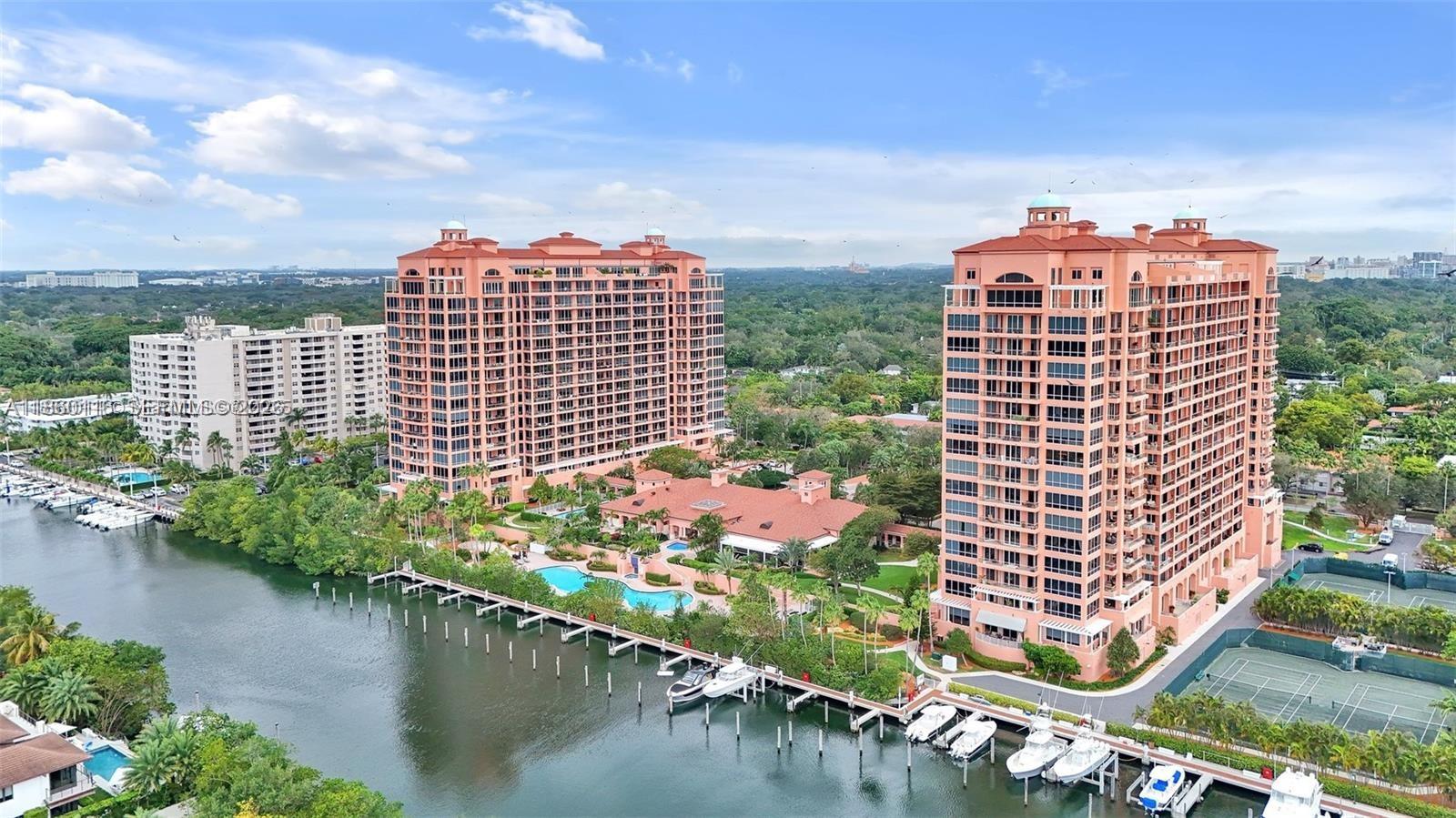 10 Edgewater Dr #4H, Coral Gables FL 33133