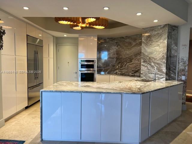 10 Edgewater Dr #4H, Coral Gables FL 33133