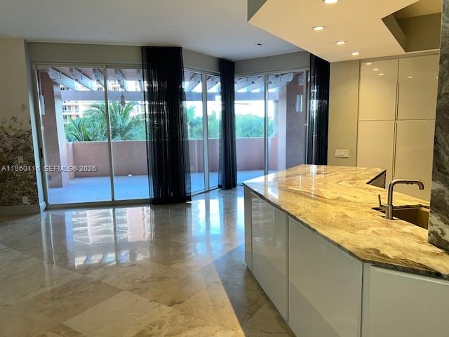 10 Edgewater Dr #4H, Coral Gables FL 33133