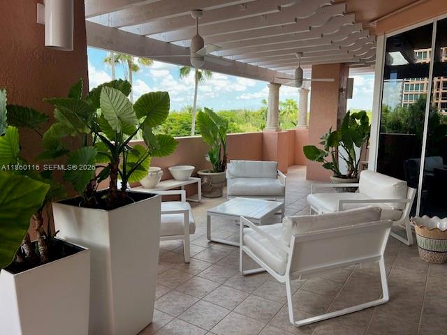 10 Edgewater Dr #4H, Coral Gables FL 33133