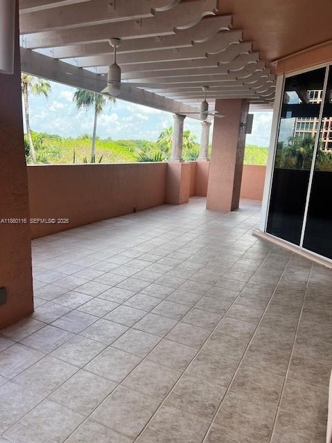 10 Edgewater Dr #4H, Coral Gables FL 33133
