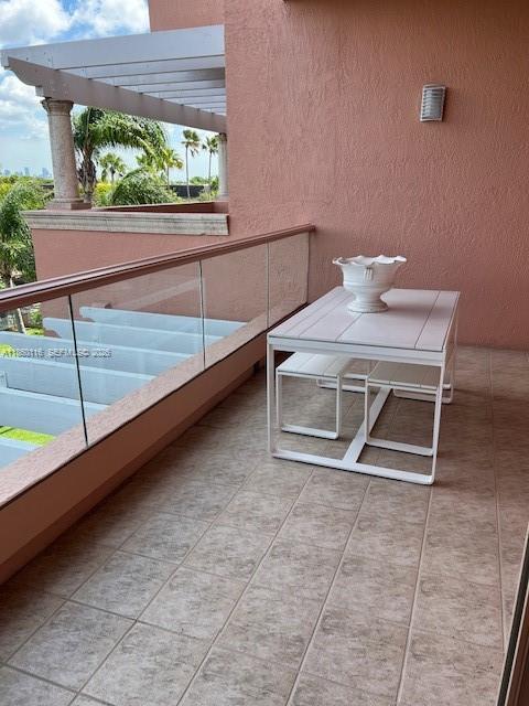 10 Edgewater Dr #4H, Coral Gables FL 33133