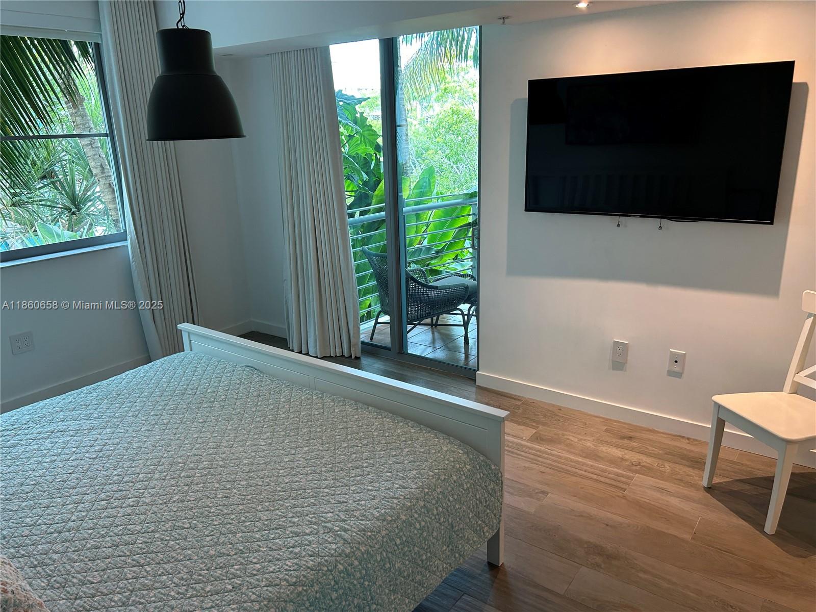 110 Washington Ave #2421, Miami Beach FL 33139